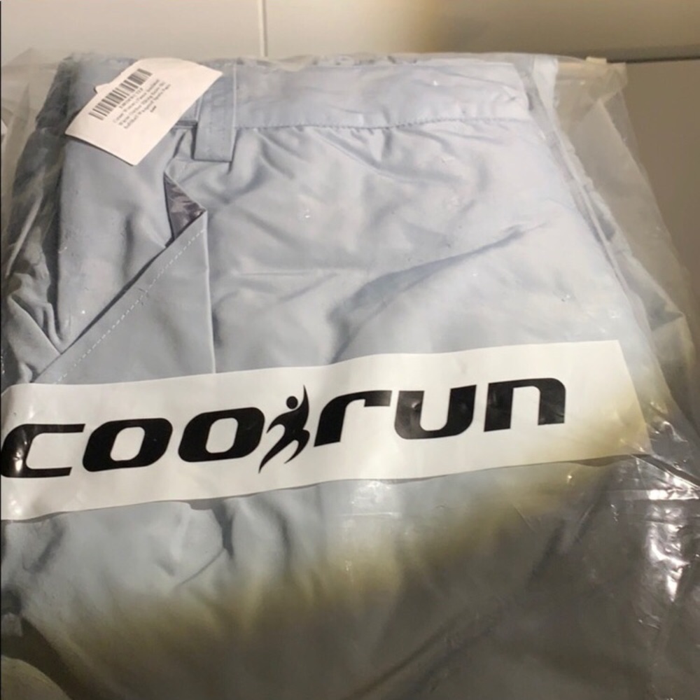 Snow pants NWT